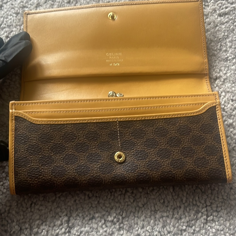 Vintage Celine brown Macadam wallet - Picture 4 of 11